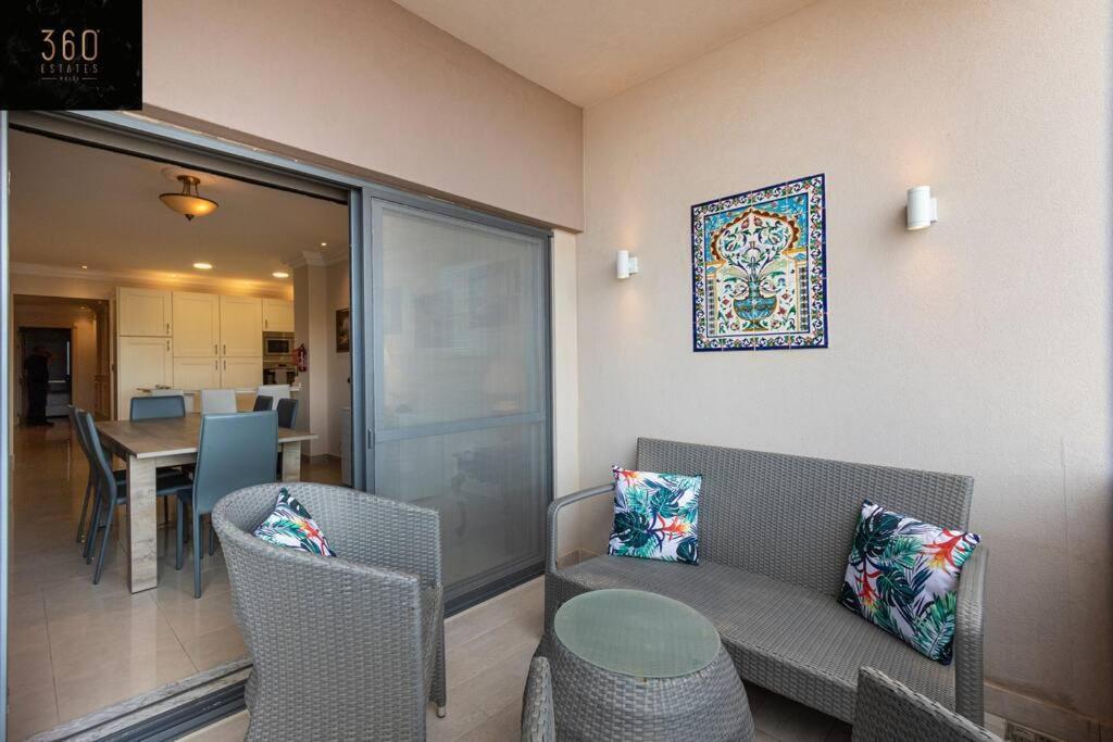 One Of A Kind, Seafront Property In St Georges Bay By 360 Estates Saint Julian's Luaran gambar