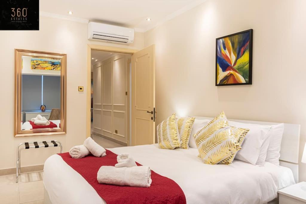 One Of A Kind, Seafront Property In St Georges Bay By 360 Estates Saint Julian's Luaran gambar